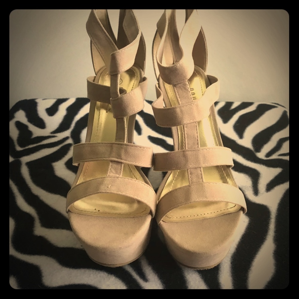 Brand new 8.5 Wedges